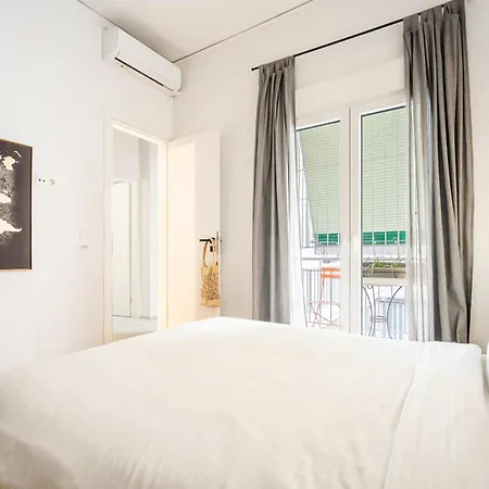 O&o Group - Eclectic Chic Thissio Athens