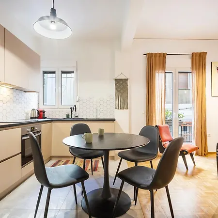 O&o Group - Eclectic Chic Thissio Apartment *