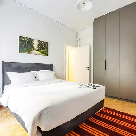 O&o Group - Eclectic Chic Thissio Apartment *